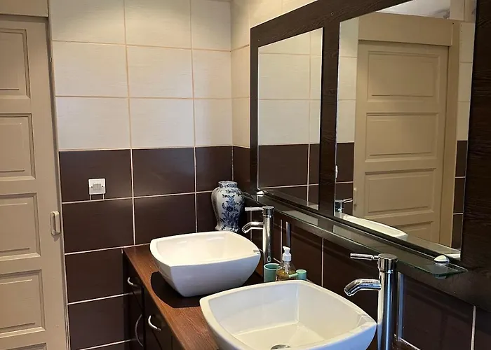 Le Grillen - 4 Bedroom - Centre Apartamento *